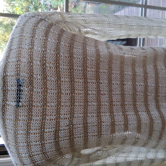 Alice + Olivia Sweater! EUC!! - Picture 3 of 5